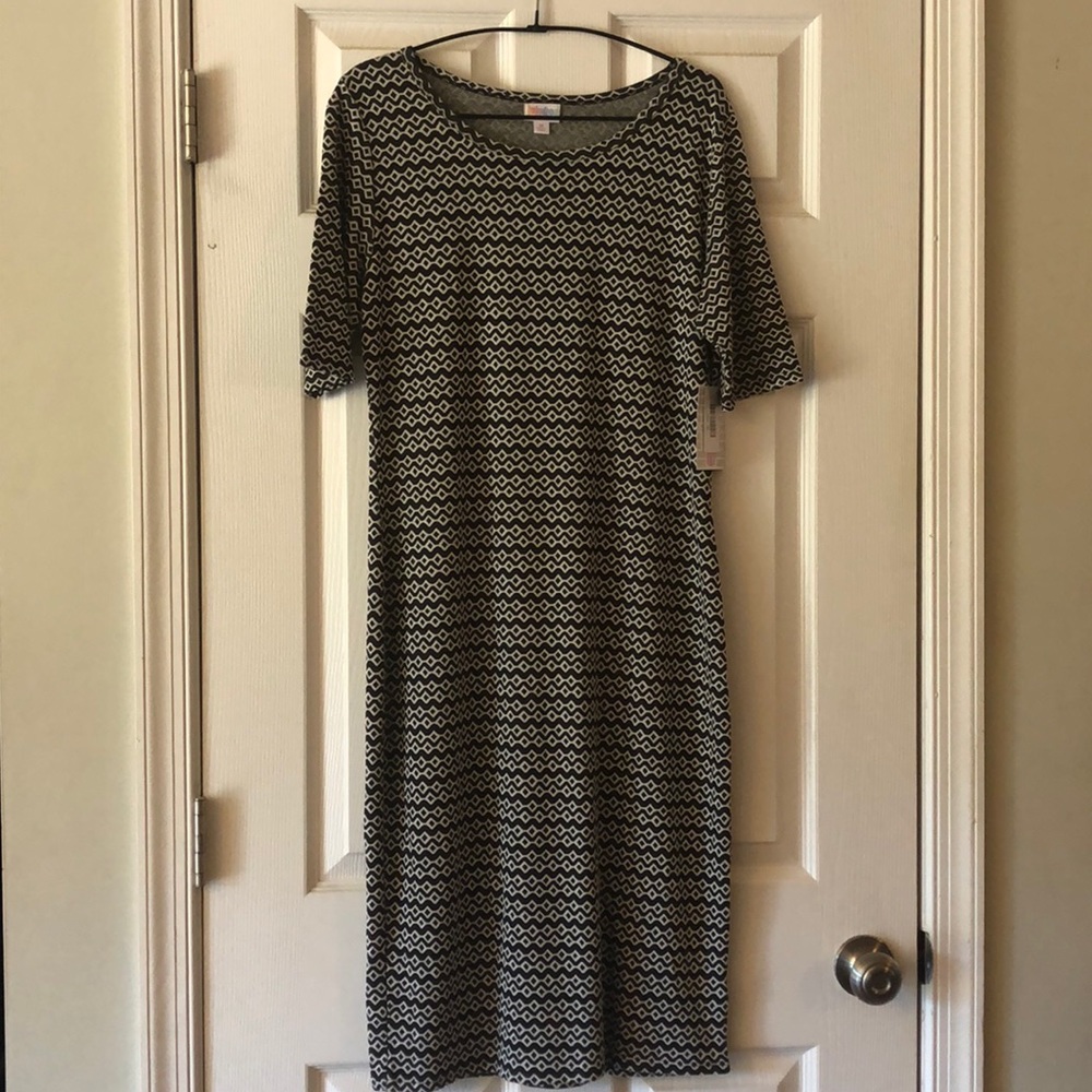 Julia by LuLaRoe